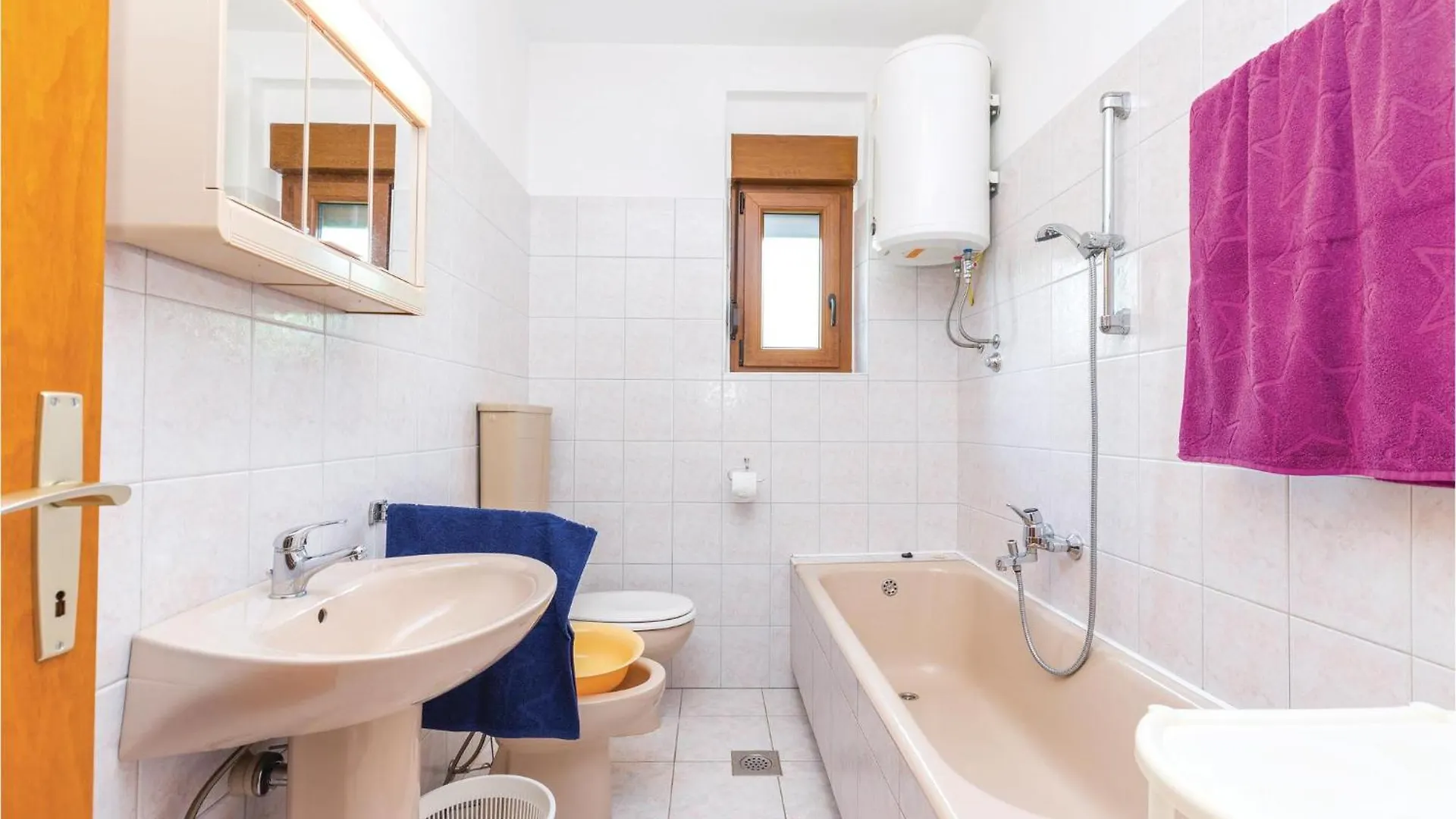 Cozy Apartment In Novi Vinodolski With Kitchen Chorvatsko