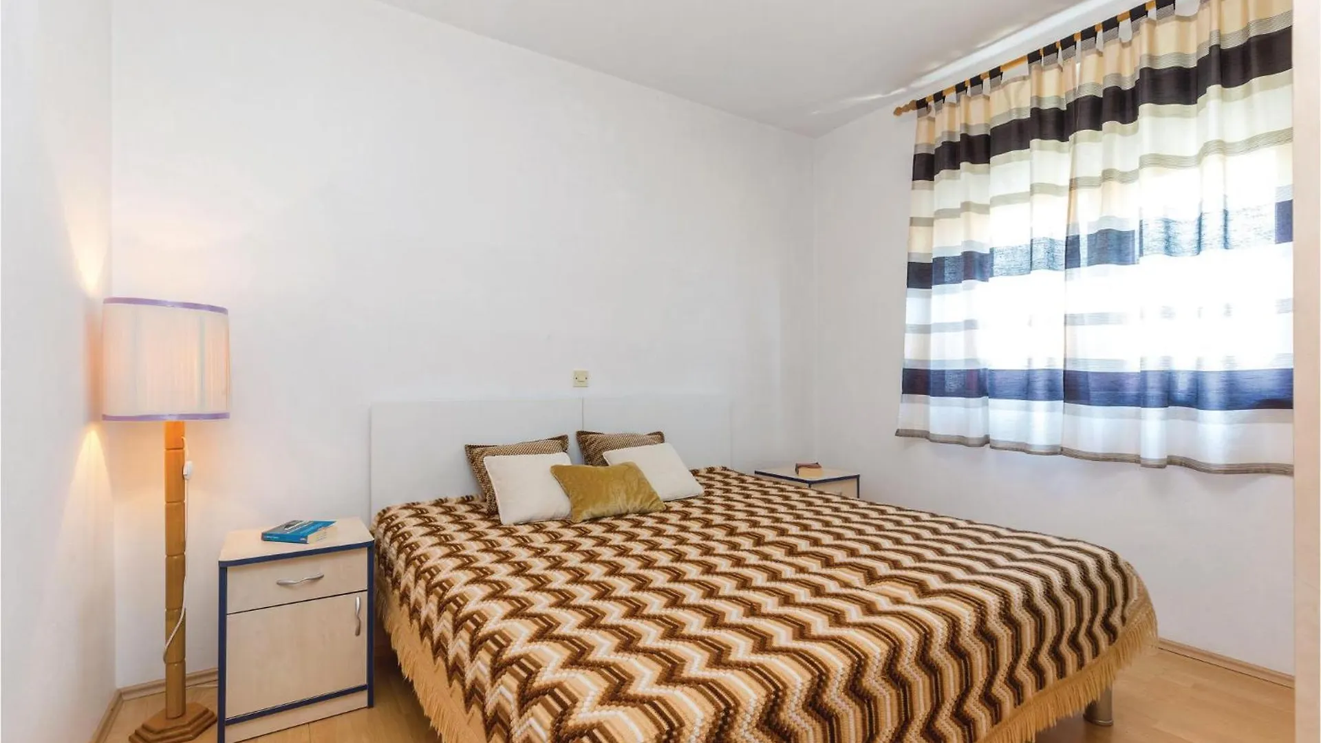 Cozy Apartment In Novi Vinodolski With Kitchen Chorvatsko